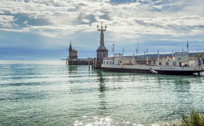 De Imperia in de haven van Konstanz