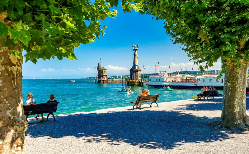 De haven van Kontanz met uitzicht op Imperia