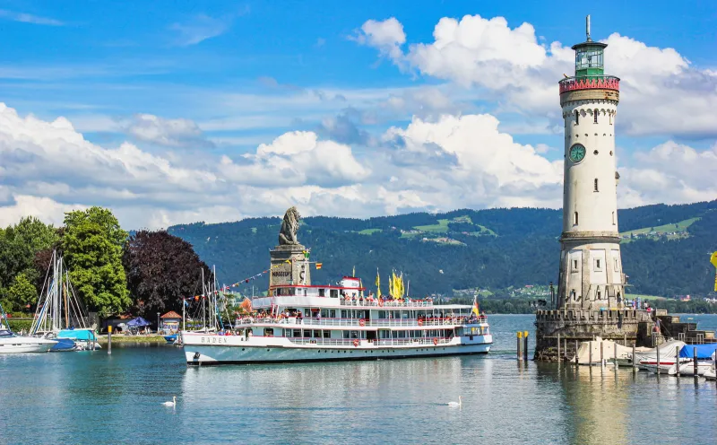De 36 meter hoge vuurtoren van Lindau