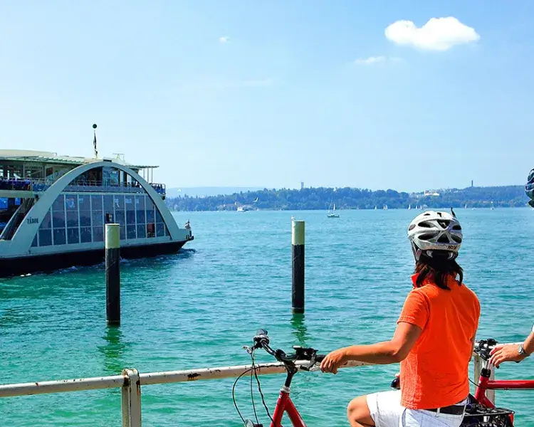 Fietsers aan het Bodenmeer
