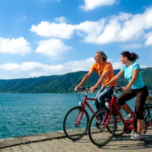 Radler am Überlinger Hafen