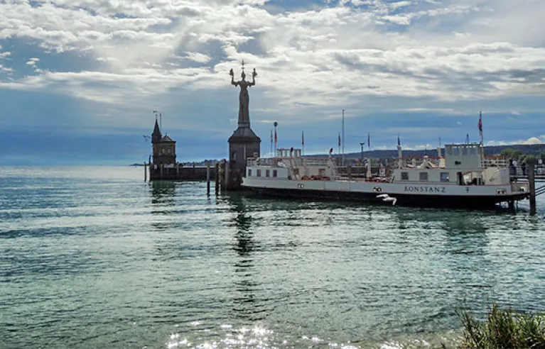 Imperia voor de haven van Konstanz