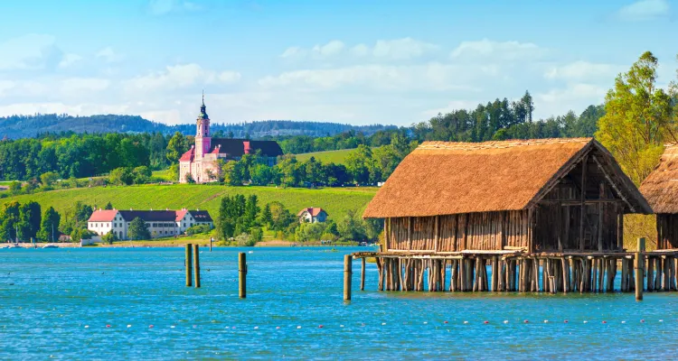 Stapel woningen bij Unteruhldingen